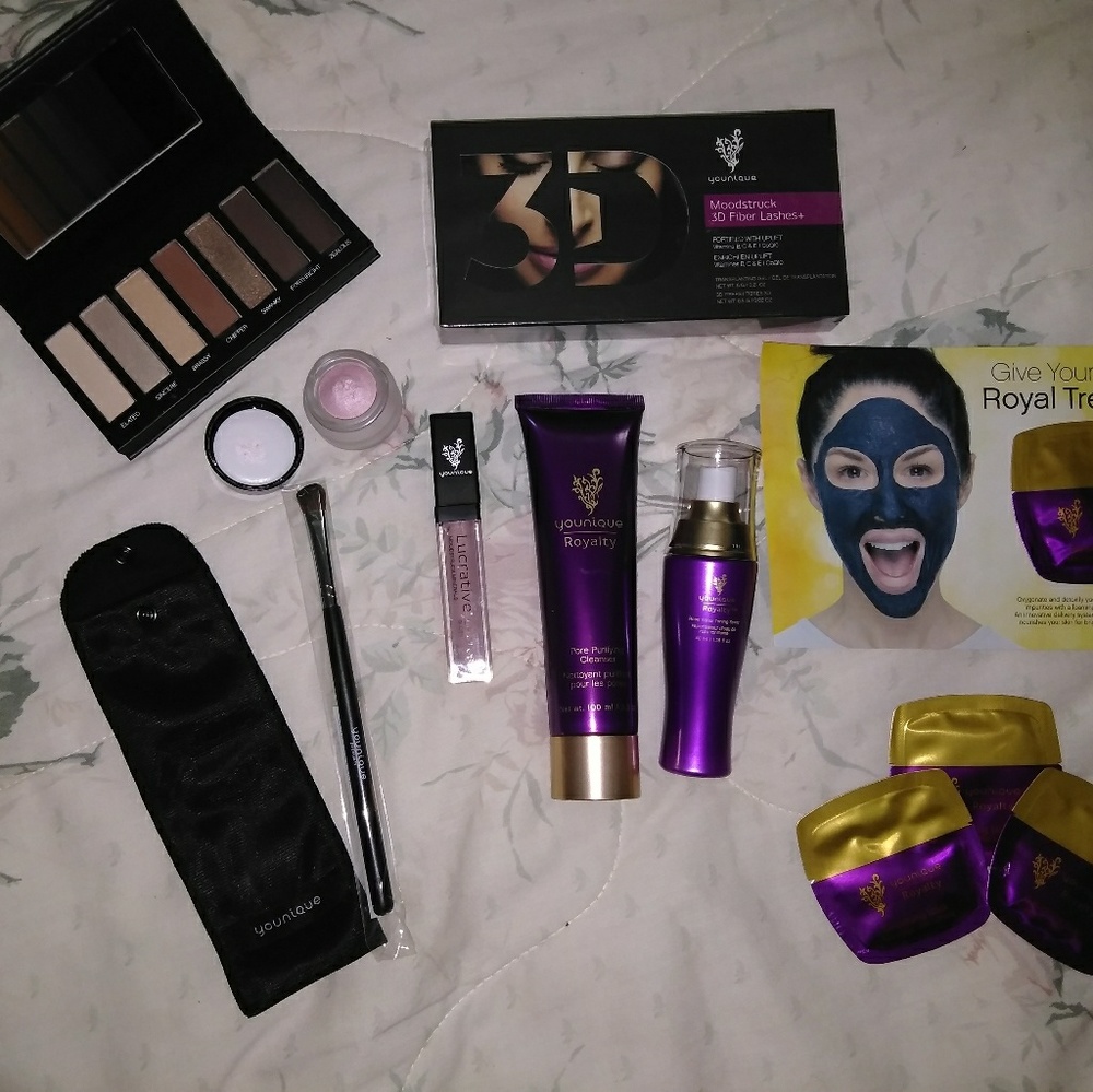 Younique makeup lot